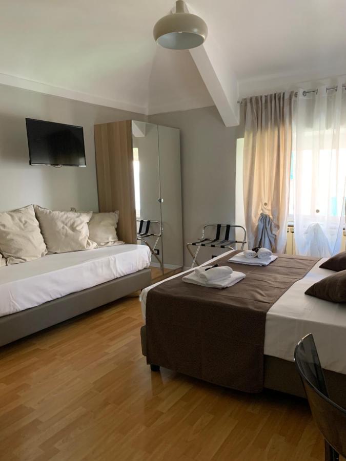Domus Fieschi Rooms เจนัว ภายนอก รูปภาพ