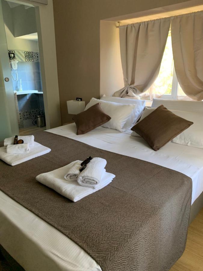 Domus Fieschi Rooms เจนัว ภายนอก รูปภาพ