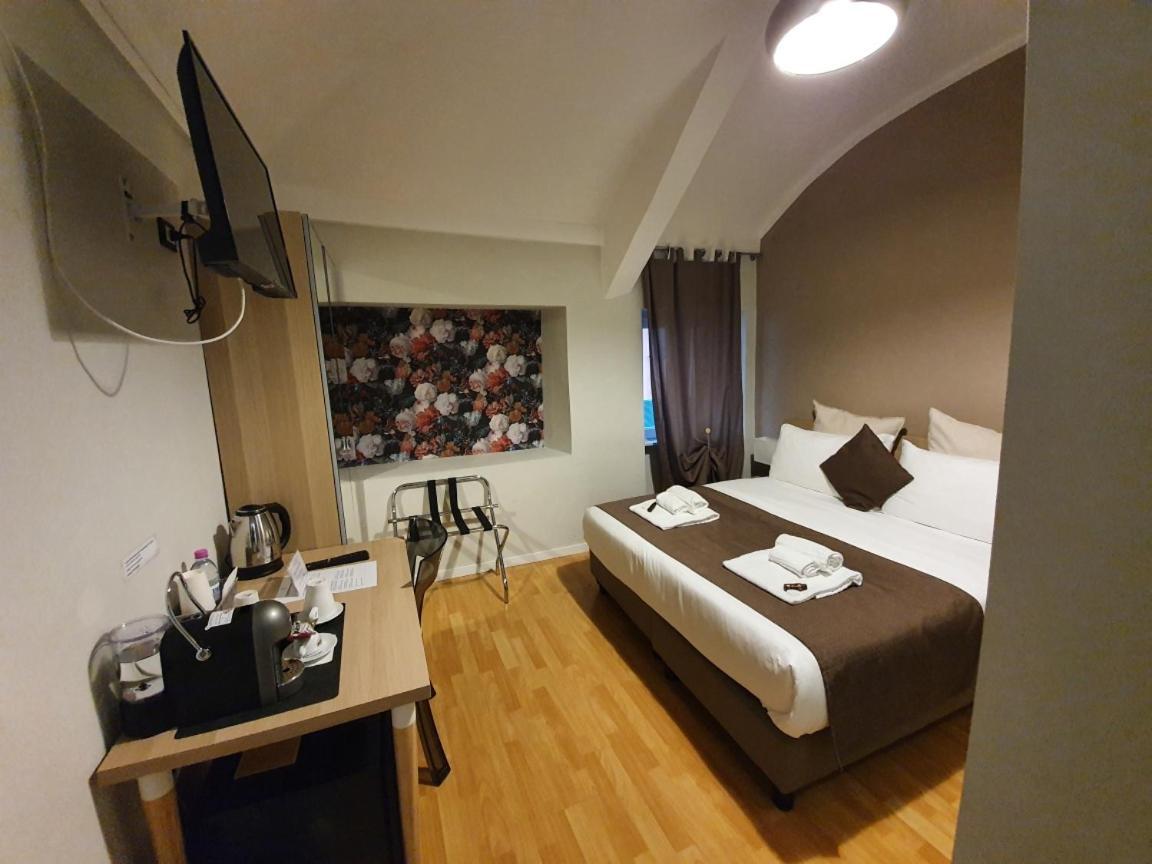 Domus Fieschi Rooms เจนัว ภายนอก รูปภาพ