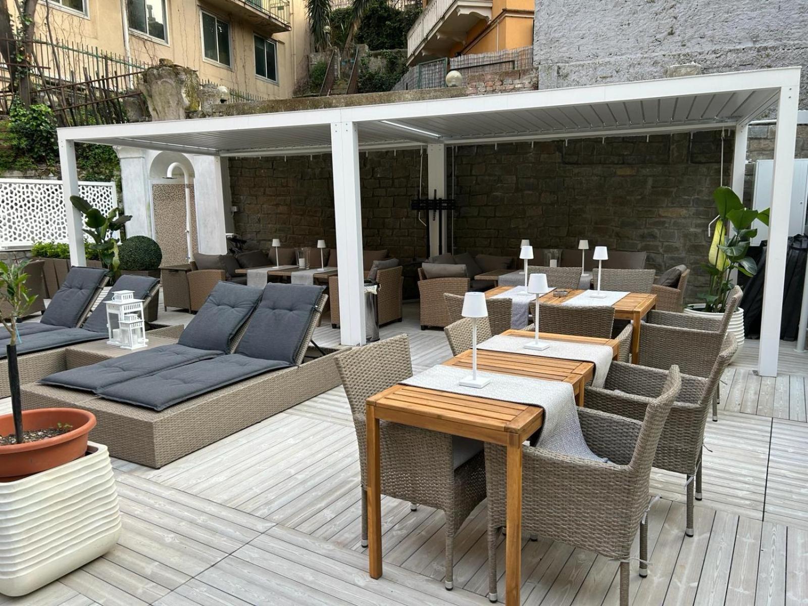 Domus Fieschi Rooms เจนัว ภายนอก รูปภาพ
